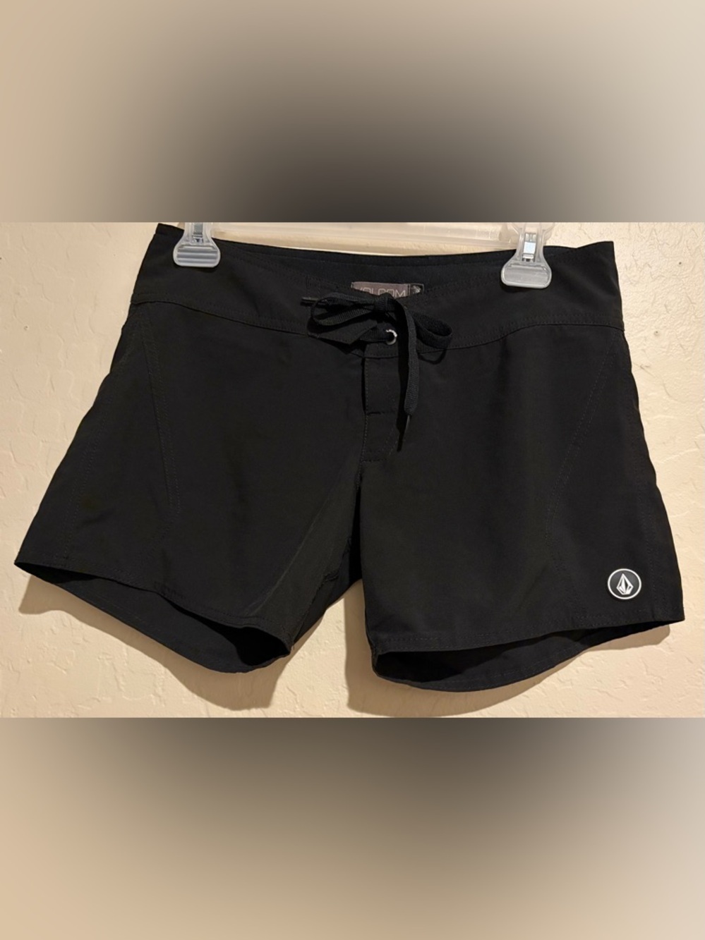 Volcom Black Board Shorts Swim Surf Athletic Shorts Women’s M Size 3